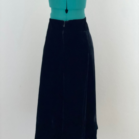 SOLD velvet midi skirt by Charter Club Size 12 - Picture 4 of 11